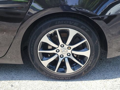 Used 2017 Acura TLX w/ Technology Package FWD image 7