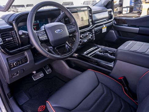 New 2026 Ford F250 Lariat w/ Black Appearance Package AWD/4WD image 10