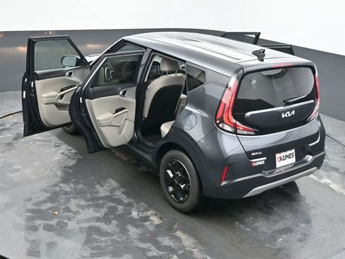 Used 2025 Kia Soul LX w/ LX Technology Package image 82