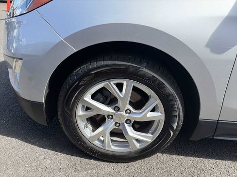 Used 2019 Chevrolet Equinox LT FWD image 18