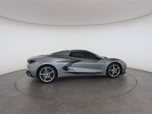 Used 2022 Chevrolet Corvette Stingray Convertible w/ 1LT image 23