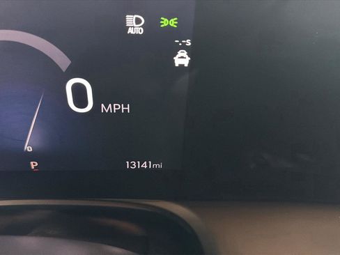 Used 2024 Buick Encore GX Preferred AWD/4WD image 18