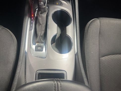 Used 2024 Chevrolet Malibu LT image 20