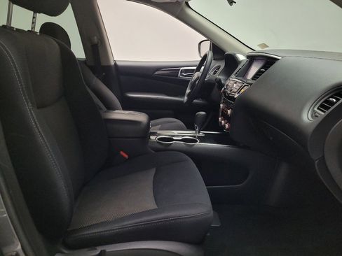 Used 2019 Nissan Pathfinder S FWD image 21