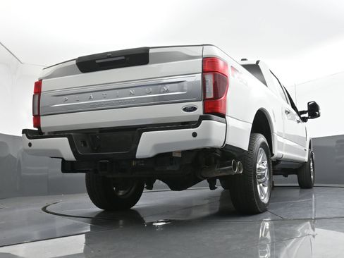 Used 2022 Ford F250 Platinum w/ FX4 Off-Road Package image 28