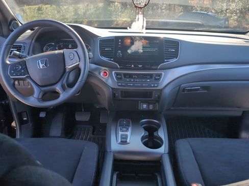 Used 2022 Honda Pilot Sport image 18