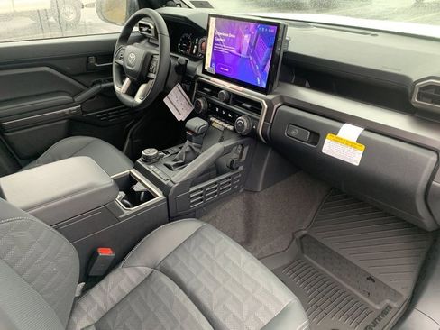 New 2025 Toyota 4Runner TRD Off-Road Premium image 17