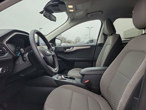 Certified 2021 Ford Escape SE w/ Cold Weather Package image 16