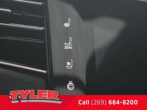 New 2026 Jeep Grand Wagoneer 4WD image 33