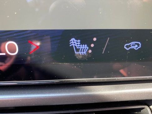 New 2024 Chevrolet Equinox EV RS image 11