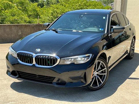 Used 2020 BMW 330i xDrive Sedan w/ Driving Assistance Package AWD/4WD image 2