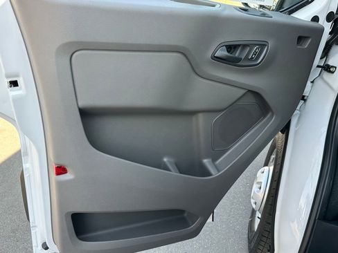 New 2026 Ford Transit 250 148 Medium Roof Extended AWD image 15