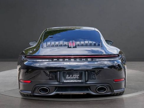 Used 2026 Porsche 911 Carrera RWD image 3