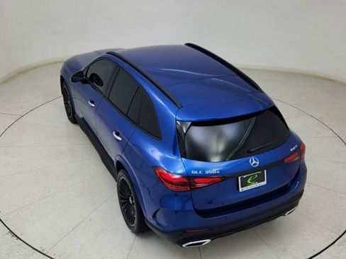 Used 2025 Mercedes-Benz GLC 350e 4MATIC w/ AMG Line image 85