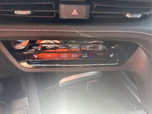Certified 2021 Buick Envision Essence w/ Sport Touring Package AWD/4WD image 16