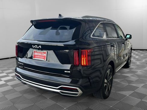 Used 2023 Kia Sorento SX Prestige w/ Panoramic Sunroof Package image 4