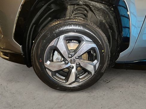 Used 2021 Toyota RAV4 SE image 14