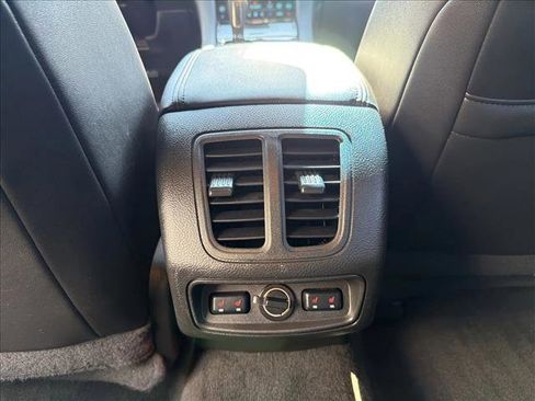 Used 2018 Ford Taurus SHO AWD/4WD image 22