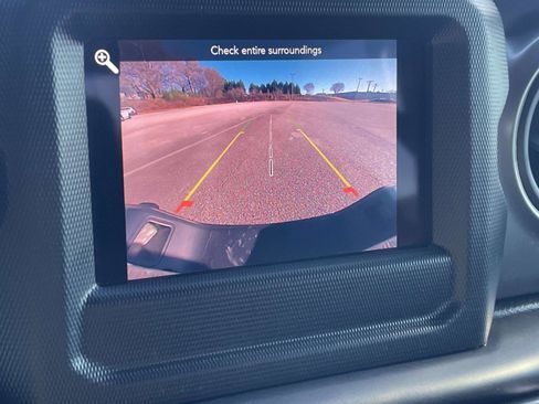 Used 2020 Jeep Gladiator Sport w/ Quick Order Package 24S image 3