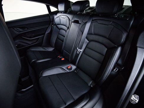 New 2026 Porsche Taycan image 25