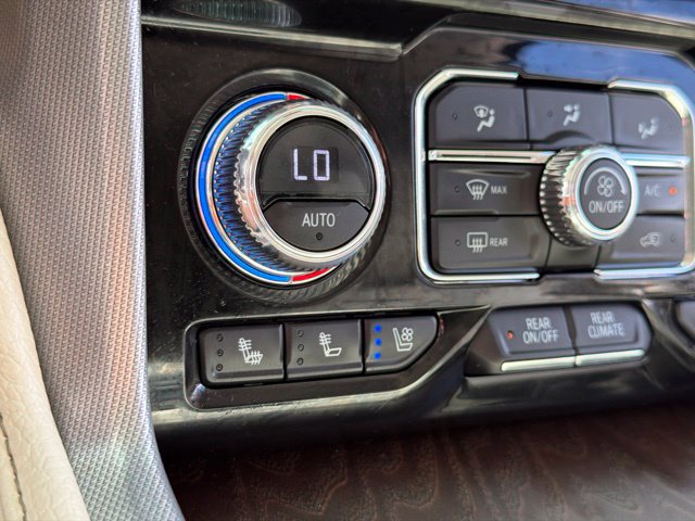 Used 2023 GMC Yukon XL Denali RWD image 30
