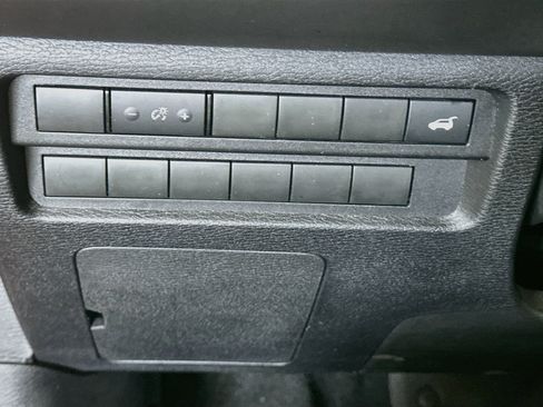 Used 2024 Mitsubishi Outlander SE AWD/4WD image 17