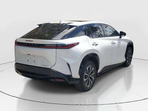 Used 2024 Lexus RZ 300e Premium w/ Accessory Package (Z1) image 7