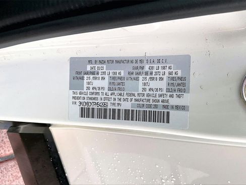 Certified 2023 MAZDA CX-30 AWD 2.5 S w/ Preferred Package image 17