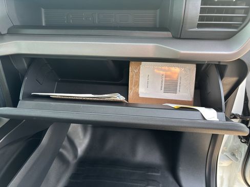 New 2025 Ford F150 XL w/ Equipment Group 104A Hybrid image 32