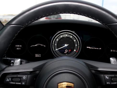 Used 2021 Porsche 911 Carrera S image 9