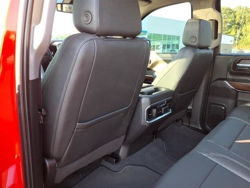 Used 2021 GMC Sierra 1500 SLT AWD/4WD image 9