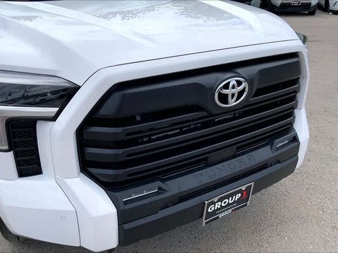 Used 2025 Toyota Tundra SR5 image 29