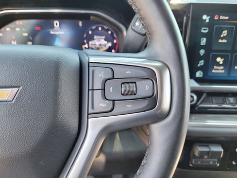 Used 2024 Chevrolet Silverado 2500 LTZ AWD/4WD image 20