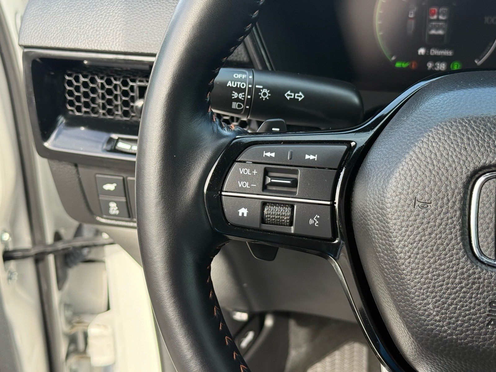 Used 2025 Honda CR-V Sport Touring image 17