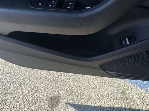 Used 2017 Audi A4 2.0T Premium image 8