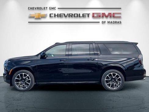 New 2026 Chevrolet Suburban RST w/ Advanced Technology Package AWD/4WD image 6