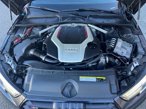 Used 2018 Audi S4 Premium Plus w/ Navigation Package image 19