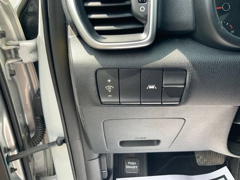 Used 2020 Kia Sportage LX AWD/4WD image 12