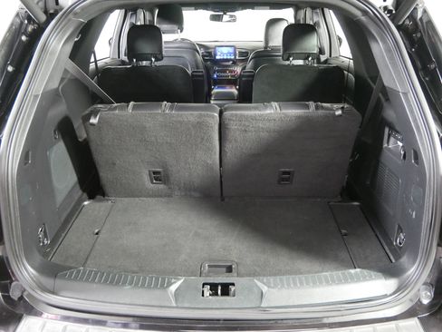 Used 2020 Ford Explorer Limited AWD/4WD image 18