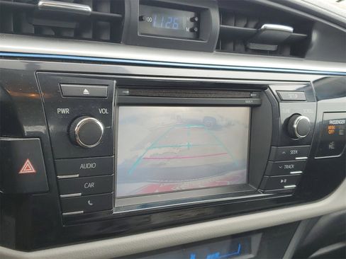 Used 2016 Toyota Corolla LE image 24