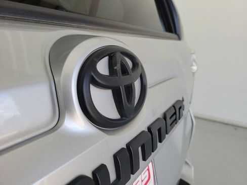 Used 2023 Toyota 4Runner SR5 Premium w/ Moonroof Package RWD image 8