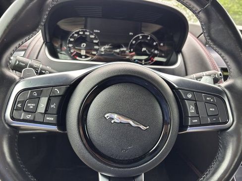 Used 2022 Jaguar F-TYPE Coupe RWD image 28