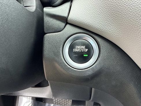 Used 2020 Chevrolet Equinox LS FWD image 34