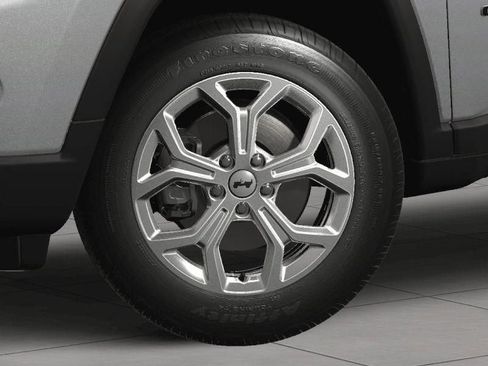 Certified 2025 Jeep Compass Latitude w/ Sun & Sound Group image 11