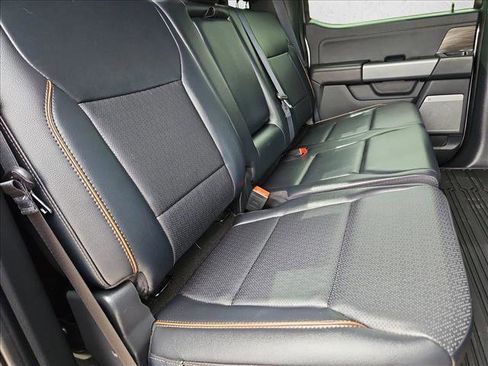 Used 2025 Ford F150 Lariat w/ Equipment Group 501A Mid image 17