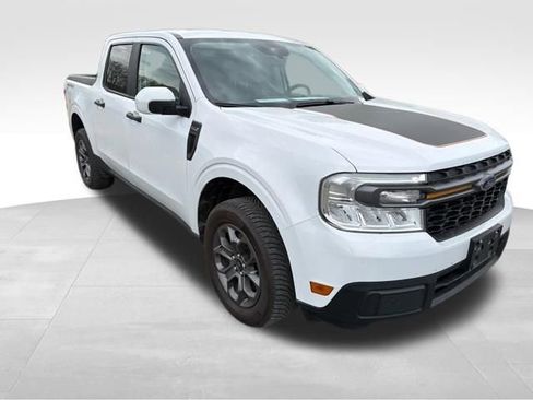 Used 2023 Ford Maverick XLT w/ XLT Luxury Package image 2