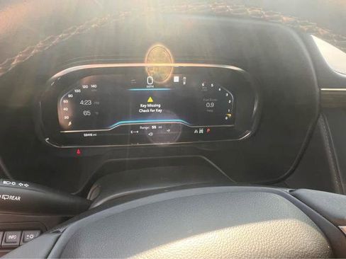 Used 2023 Chevrolet Tahoe High Country w/ Premium Package 2 image 17