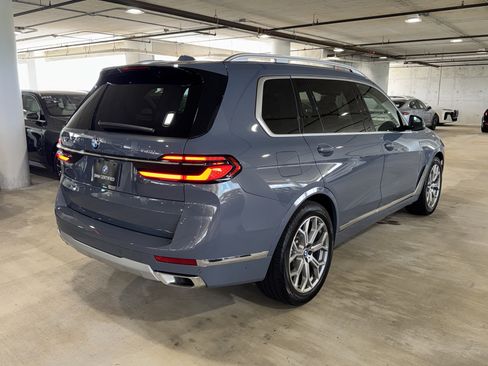 Used 2026 BMW X7 xDrive40i AWD/4WD image 8