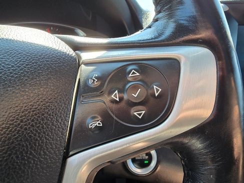 Used 2018 GMC Terrain SLT w/ Preferred Package AWD/4WD image 7