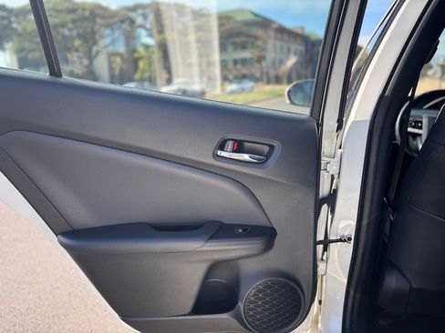 Used 2018 Toyota Prius Prime Plus image 15